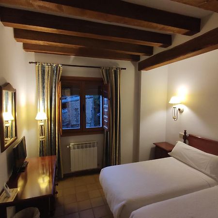 Hostal Posada La Panadera Sepúlveda Zewnętrze zdjęcie