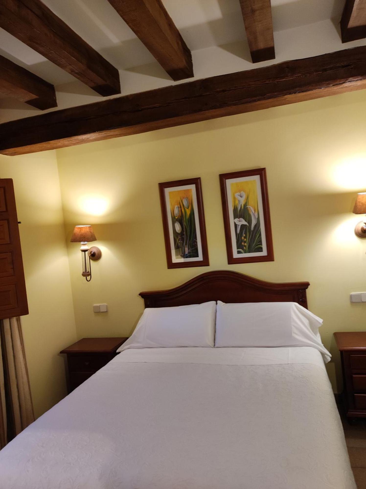 Hostal Posada La Panadera Sepúlveda Zewnętrze zdjęcie