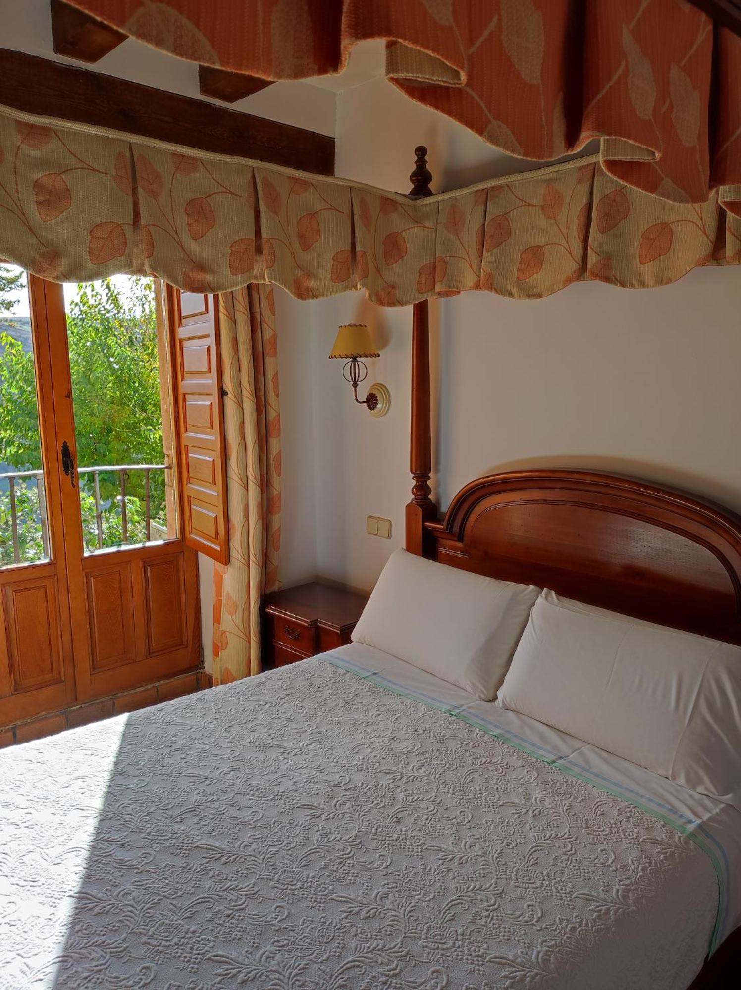 Hostal Posada La Panadera Sepúlveda Zewnętrze zdjęcie