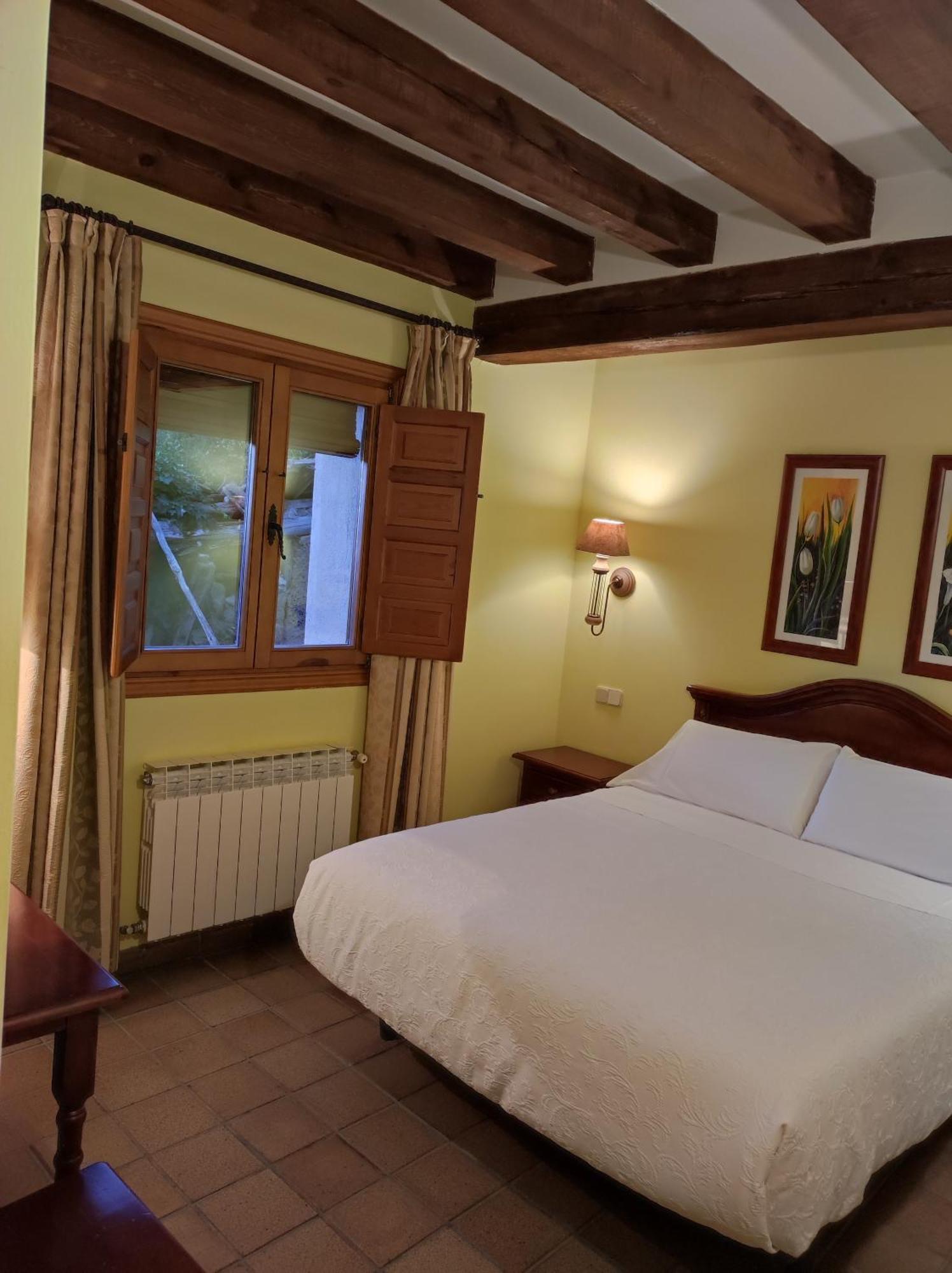 Hostal Posada La Panadera Sepúlveda Zewnętrze zdjęcie