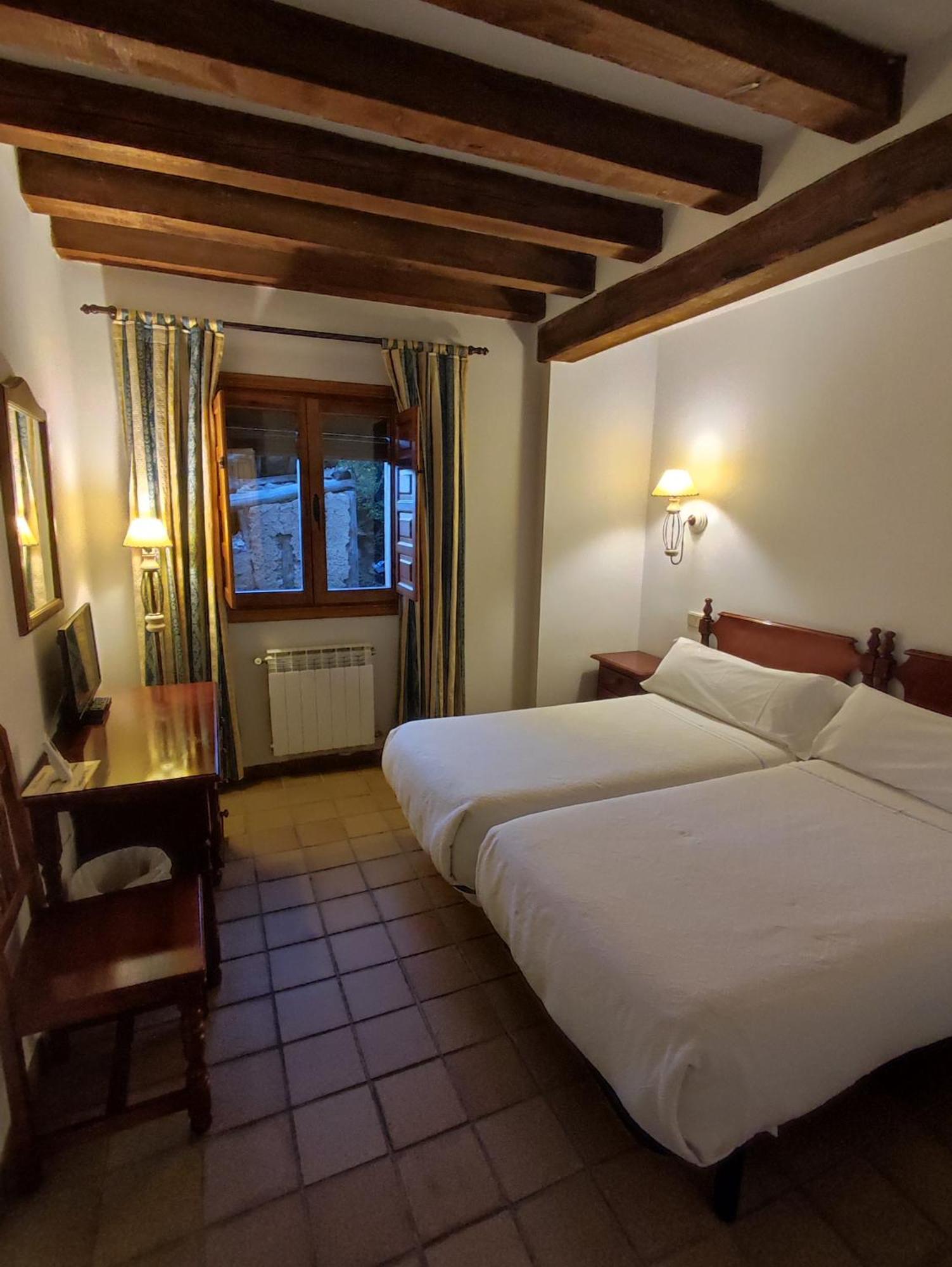 Hostal Posada La Panadera Sepúlveda Zewnętrze zdjęcie